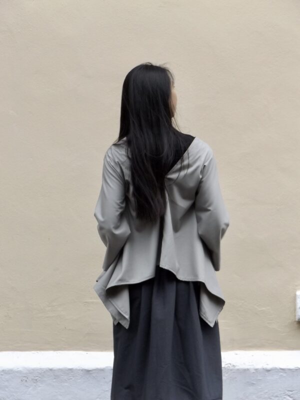 No-waste draped blouse – in light grey wool suiting