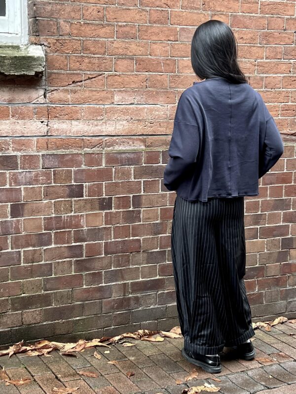 No-waste mock turtleneck top – in blue rib knit